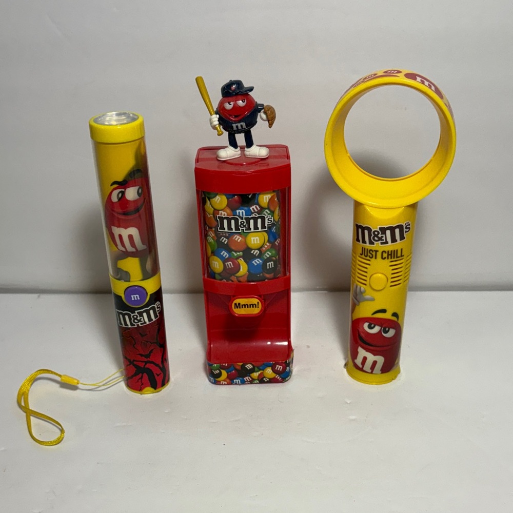 M&M'S collectors Candy Dispenser, flashlight and chill fan
